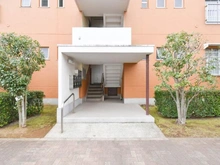 【千葉県/千葉市美浜区磯辺】磯辺第一住宅団地　18号棟 アプローチ