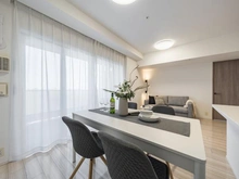 【千葉県/千葉市美浜区若葉】幕張ベイパーク クロスタワー＆レジデンス リビング・ダイニング