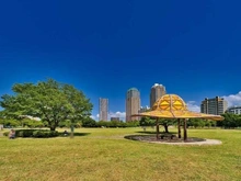 【千葉県/千葉市美浜区若葉】幕張ベイパーク クロスタワー＆レジデンス 幕張海浜公園（現地より約600m）