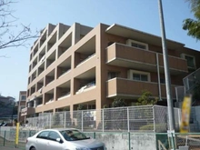 【千葉県/船橋市田喜野井】サンクレイドル薬園台弐番館 外観