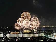 【千葉県/千葉市稲毛区小仲台】プラウドタワー稲毛 花火：ズームあり
湘南美容クリニックpresents SBI舞花火in千葉・稲毛海浜公園