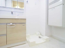 【千葉県/千葉市美浜区真砂】東建検見川マンション B棟 洗面室：洗濯機置場