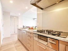 【千葉県/千葉市美浜区打瀬】THE幕張BAYFRONT　TOWER＆RESIDENCE キッチン