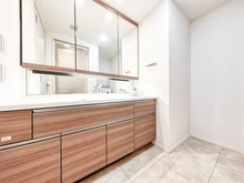 【千葉県/千葉市美浜区打瀬】THE幕張BAYFRONT　TOWER＆RESIDENCE 洗面室