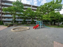 【千葉県/千葉市美浜区打瀬】幕張ベイタウン　パティオス19番街 1号棟 敷地内