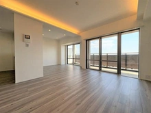 【千葉県/千葉市稲毛区小仲台】アイ・プレイス稲毛 3棟 リビング・ダイニング