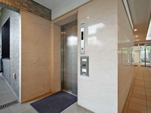 【千葉県/千葉市稲毛区作草部町】ライオンズガーデン西千葉 共用部：エレベーターホール