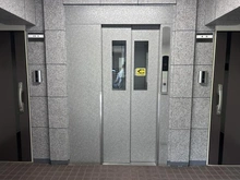 【千葉県/松戸市新松戸】サンライトパストラル六番街 B棟 共用部：エレベーター