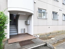 【千葉県/千葉市中央区東千葉】東千葉ハイツ 5号棟 アプローチ