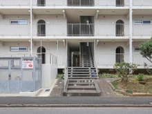 【千葉県/千葉市稲毛区柏台】稲毛ファミールハイツ2号棟 アプローチ