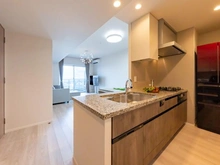 【千葉県/千葉市美浜区若葉】幕張ベイパーク ミッドスクエアタワー キッチン