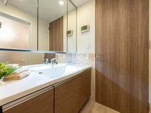 【千葉県/千葉市中央区中央港】プレミアムレジデンス千葉県立美術館前 洗面室