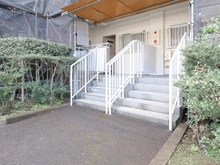 【千葉県/船橋市飯山満町】はざま台サンハイツ3号棟 エントランス：大規模修繕中