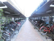 【千葉県/市川市南大野】クレストフォルム市川ウッドスクエア 駐輪場