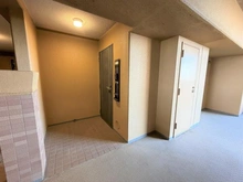 【東京都/東久留米市南沢】エル・スタージュ 玄関