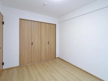 【埼玉県/さいたま市大宮区寿能町】ローヤルシティ大宮公園 洋室：※リビング横