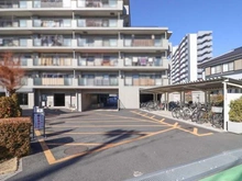 【埼玉県/入間市豊岡】プランヴェール入間霞川 アプローチ