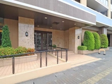 【埼玉県/鶴ヶ島市若葉】レクセルプラザ若葉 エントランス