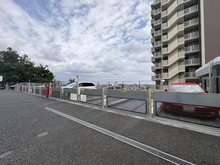 【埼玉県/所沢市大字下安松】レーベンハイム東所沢セレストーリア 駐車場