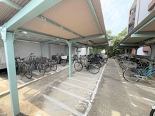 【東京都/東村山市栄町】久米川マンション 駐輪場