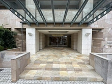 【埼玉県/所沢市緑町】 ユアコート新所沢エルグリーン エントランス