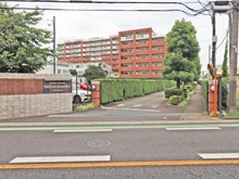 【埼玉県/所沢市狭山ケ丘】ユアコート狭山ヶ丘コンフィア アプローチ