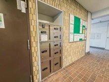 【東京都/練馬区豊玉南】メゾンドール野方 宅配BOX