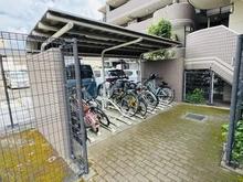 【埼玉県/所沢市東所沢】シャリエ東所沢 駐輪場