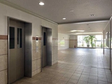 【埼玉県/入間郡三芳町大字竹間沢】サンクレイドルみずほ台 共用部：エレベーター
