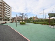 【埼玉県/所沢市若松町】所沢ハイコーポ 敷地内施設：広場