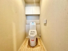 【埼玉県/所沢市小手指台】ライオンズマンション西所沢 トイレ：棚付き