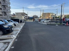 【埼玉県/所沢市緑町】アコール新所沢ウェスト 駐車場