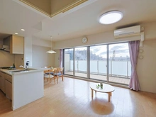 【東京都/東村山市萩山町】オハナ八坂萩山町 リビング・ダイニング