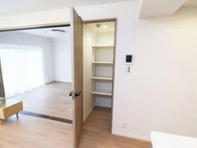 【埼玉県/入間市春日町】入間ビレッジ 8号棟 収納