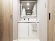 【埼玉県/入間市春日町】入間ビレッジ 8号棟 洗面所