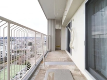 【埼玉県/入間市春日町】入間ビレッジ 8号棟 バルコニー