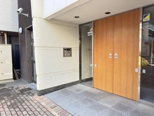 【埼玉県/志木市本町】アリュージュ志木本町 エントランス