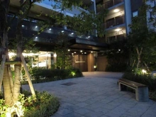 【東京都/新宿区北新宿】リビオ新宿ザ・レジデンス アプローチ