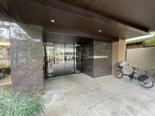 【東京都/新宿区北新宿】リビオ新宿ザ・レジデンス エントランス