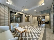 【東京都/小平市学園東町】ロイヤルヴィーゼ一橋学園 エントランス