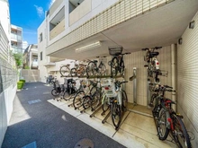 【東京都/世田谷区弦巻】ザ・パークハウス弦巻 駐輪場