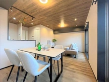 【大阪府/大阪市西淀川区野里】モンセーヌ塚本 ・家具・照明・小物付きで販売中！