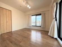 【東京都/大田区南六郷】藤和シティコープ南六郷 居室　約6.4帖(東・北からの採光)