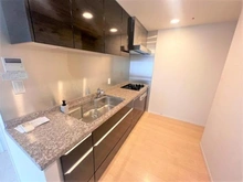 【東京都/江東区豊洲】シティタワーズ豊洲ザ・ツインサウスタワー 3口コンロ・浄水器・ディスポーザー付き