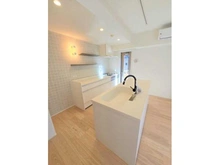 【東京都/品川区大井】ディナ・スカーラ大井町 システムキッチン新規交換　食器洗浄乾燥機　※家具などはイメージのために置いております。