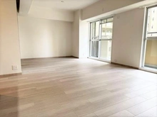 【大阪府/豊中市上新田】千里中央パーク・ヒルズB棟 ＬＤＫ約１８帖 フローリング張