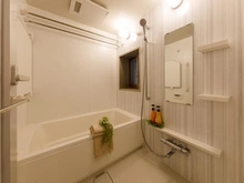 【大阪府/堺市北区金岡町】なかもずオールズ・グランコート 窓のある浴室。１４１８サイズ。電気式暖房乾燥機付き。