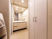 【大阪府/堺市北区金岡町】なかもずオールズ・グランコート 三面鏡、シャワー水栓付き洗面台