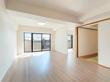 【千葉県/柏市根戸】グリーンキャピタル北柏 リビング・ダイニング（約１４．３帖）