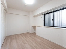 【千葉県/柏市根戸】グリーンキャピタル北柏 北西側洋室（約６．０帖）